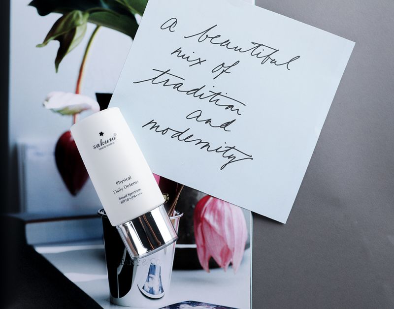 Sakura Physical Daily Defense chống nắng ngay khi bôi lên da